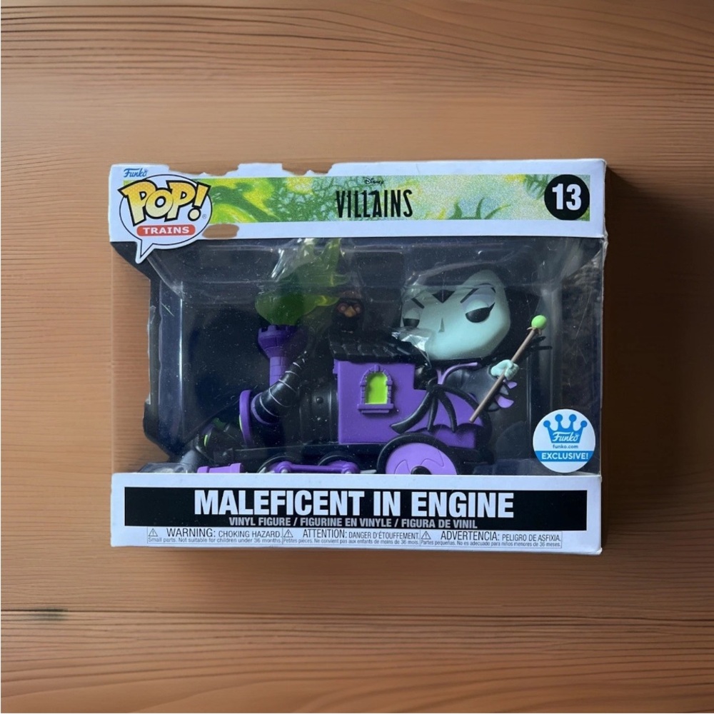 Funko Villains Maleficent in Engine Figure - Purple and Black